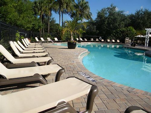 Mainsail Tampa Extended Stay Eksteriør billede