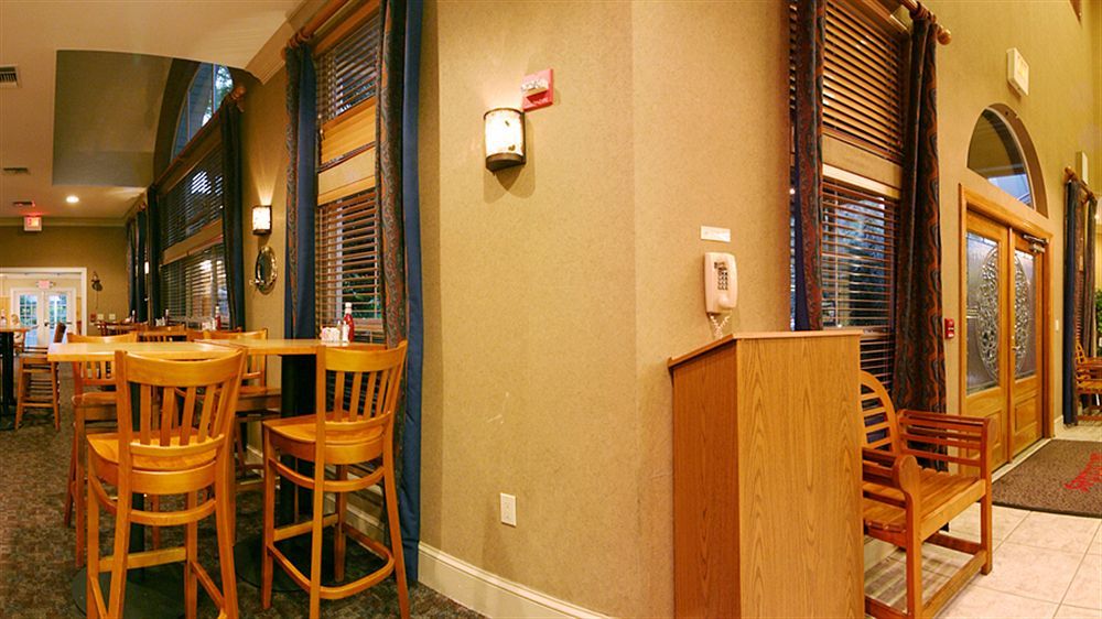 Mainsail Tampa Extended Stay Eksteriør billede